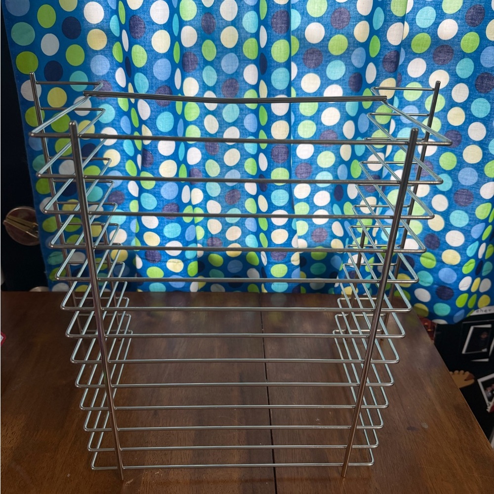 Melissa and Doug metal puzzle rack